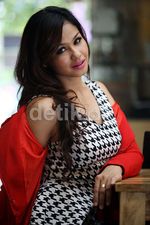 Mantan Model Seksi Sonita Jajal Musik Dangdut