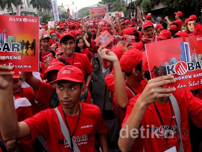 Penerima Kartu Jakarta Pintar Berkumpul