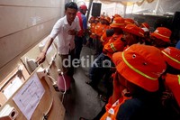 Selain itu juga diberikan pengetahuan tentang kelistrikan yang sering menjadi penyebab kebakaran.