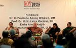 Para Tokoh Hadiri Buku Biografi Mahfud MD