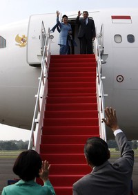 Presiden SBY berangkat dengan Pesawat Khusus Kepresidenan Airbus 330-300 dari Bandara Halim Perdanakusumah, Jakarta, Minggu (3/3/2013). (Setpres).