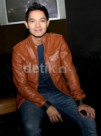 Dude bergaya casual. Gusmun/detikFoto.