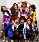 Warna-warni Gaya Super Girlies