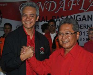 Pasangan Ganjar-Heru Resmi Mendaftar Pilgub Jateng 2013