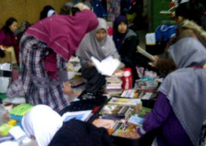 Perpustakaan Keliling ala Buruh Migran di Hong Kong
