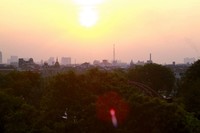 Siapa bilang Jakarta tidak punya tempat tepat untuk melihat matahari tenggelam yang indah? Coba saja liburan ke Dufan di Jakarta Utara dan lihat sendiri sunset dari ketinggian salah satu wahana (Dicky/detikTravel)