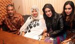 Fairuz A Rafiq Nyanyikan Lagu Sang Ayah