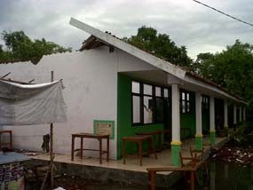 Gedung Sekolah Ambruk, PNPM: Konstruksinya Kurang Sempurna