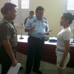 Mahasiswa Beasiswa TNI Dilarang Nikah