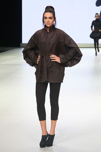 Jakarta, Indonesia - 15 Februari. Camilla Wellton Eco Couture. Indonesia Fashion Week 2013 at Jakarta Convention Center. 15 Februari 2013. Senayan. Jakarta. [Foto: Mohammad Abduh/Wolipop]