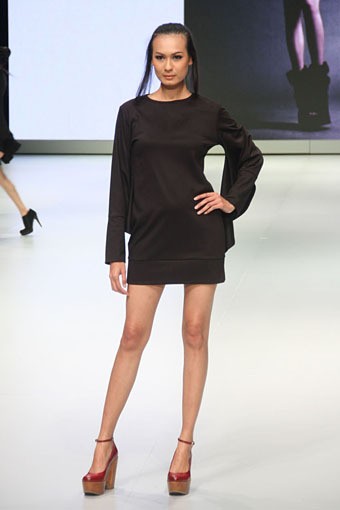 Jakarta, Indonesia - 15 Februari. Camilla Wellton Eco Couture. Indonesia Fashion Week 2013 at Jakarta Convention Center. 15 Februari 2013. Senayan. Jakarta. [Foto: Mohammad Abduh/Wolipop]