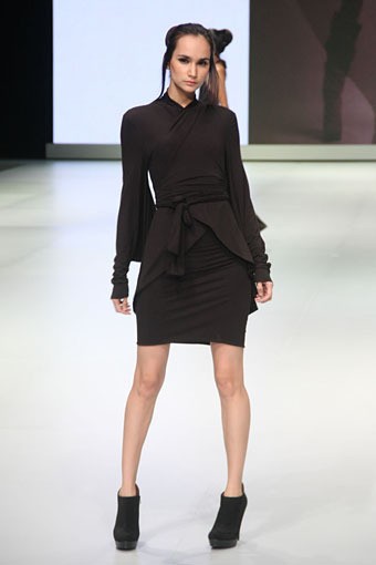 Jakarta, Indonesia - 15 Februari. Camilla Wellton Eco Couture. Indonesia Fashion Week 2013 at Jakarta Convention Center. 15 Februari 2013. Senayan. Jakarta. [Foto: Mohammad Abduh/Wolipop]