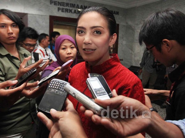 Rieke Gugat Hasil Pilkada Jabar ke MK
