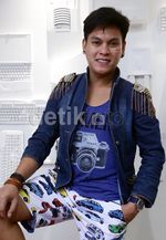 Hudson, Pria Bermuka Dua