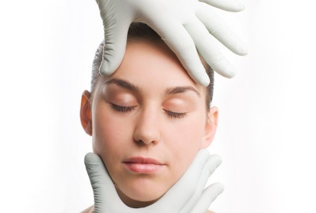 Usai Operasi Plastik, Jangan Malas Lakukan Perawatan