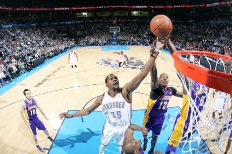 Westbrook Pimpin Thunder Tundukkan Lakers