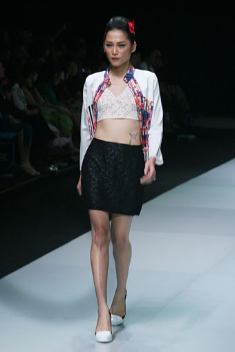 Jakarta, Indonesia - 16 Februari. Marisa The Beauty of Java. Indonesia Fashion Week 2013 at Jakarta Convention Center. 16 Februari 2013. Senayan. Jakarta. [Foto: Mohammad Abduh/Wolipop]