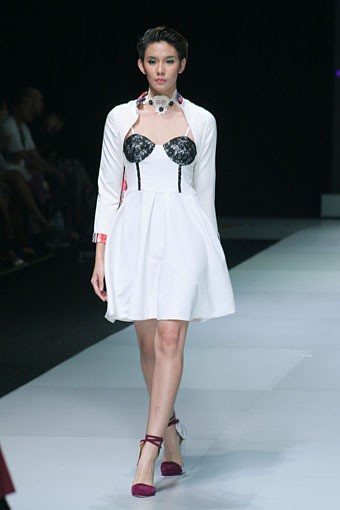 Jakarta, Indonesia - 16 Februari. Marisa The Beauty of Java. Indonesia Fashion Week 2013 at Jakarta Convention Center. 16 Februari 2013. Senayan. Jakarta. [Foto: Mohammad Abduh/Wolipop]