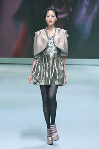 Jakarta, Indonesia - 16 Februari. Hengki Kawilarang Urban Senja. Indonesia Fashion Week 2013 at Jakarta Convention Center. 16 Februari 2013. Senayan. Jakarta. [Foto: Mohammad Abduh/Wolipop]