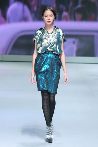 Jakarta, Indonesia - 16 Februari. Hengki Kawilarang Urban Senja. Indonesia Fashion Week 2013 at Jakarta Convention Center. 16 Februari 2013. Senayan. Jakarta. [Foto: Mohammad Abduh/Wolipop]