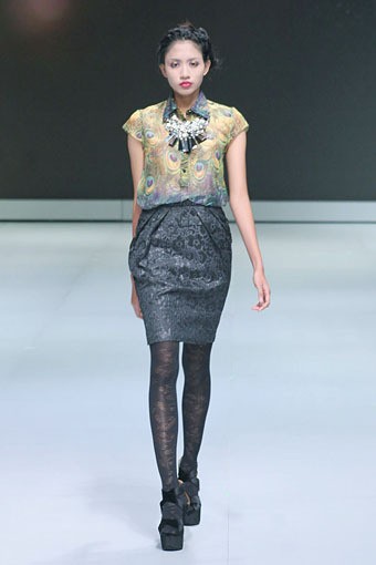 Jakarta, Indonesia - 16 Februari. Hengki Kawilarang Urban Senja. Indonesia Fashion Week 2013 at Jakarta Convention Center. 16 Februari 2013. Senayan. Jakarta. [Foto: Mohammad Abduh/Wolipop]