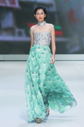 Jakarta, Indonesia - 16 Februari. Hengki Kawilarang Urban Senja. Indonesia Fashion Week 2013 at Jakarta Convention Center. 16 Februari 2013. Senayan. Jakarta. [Foto: Mohammad Abduh/Wolipop]