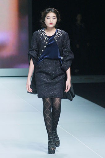 Jakarta, Indonesia - 16 Februari. Hengki Kawilarang Urban Senja. Indonesia Fashion Week 2013 at Jakarta Convention Center. 16 Februari 2013. Senayan. Jakarta. [Foto: Mohammad Abduh/Wolipop]