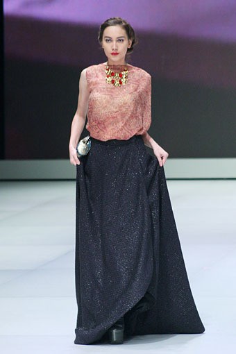 Jakarta, Indonesia - 16 Februari. Hengki Kawilarang Urban Senja. Indonesia Fashion Week 2013 at Jakarta Convention Center. 16 Februari 2013. Senayan. Jakarta. [Foto: Mohammad Abduh/Wolipop]