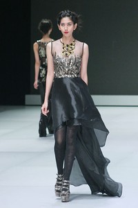 Jakarta, Indonesia - 16 Februari. Hengki Kawilarang Urban Senja. Indonesia Fashion Week 2013 at Jakarta Convention Center. 16 Februari 2013. Senayan. Jakarta. [Foto: Mohammad Abduh/Wolipop]