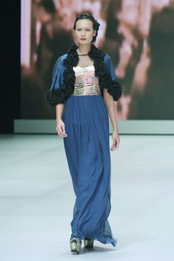 Jakarta, Indonesia - 16 Februari. Hengki Kawilarang Urban Senja. Indonesia Fashion Week 2013 at Jakarta Convention Center. 16 Februari 2013. Senayan. Jakarta. [Foto: Mohammad Abduh/Wolipop]