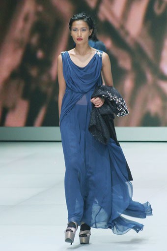 Jakarta, Indonesia - 16 Februari. Hengki Kawilarang Urban Senja. Indonesia Fashion Week 2013 at Jakarta Convention Center. 16 Februari 2013. Senayan. Jakarta. [Foto: Mohammad Abduh/Wolipop]