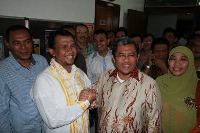 Ganteng Unggul, Aher Langsung Terbang ke Medan