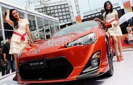 Toyota Tertarik Kembangkan Mobil Sport 86 Hybrid