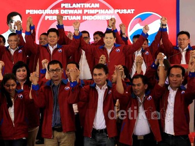 Hary Tanoe Lantik Pengurus Perindo