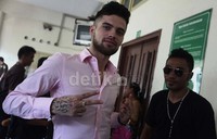 Menimbang Diego sudah menjalani masa tahanannya selama 3 bulan 20 hari ini, maka tepat hari ini Diego bebas.