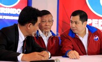 Hadir dalam pelantikan tersebut sejumlah tokoh seperti Ketua Dewan Pembina Perindo Yusril Ihza Mahenda dan Ketua Dewan Pakar Perindo Romli Atmasasmita.