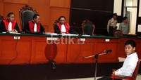 Rasyid menjalani sidang tuntutan di Pengadilan Negeri Jakarta Timur.
