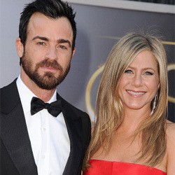 Jennifer Aniston Akan Menikah di Hawaii