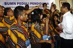 Dahlan Iskan Menari Tarian Dayak