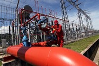Peresmian itu dipusatkan di komplek PLTU Amurang Minahasa Selatan, Sulawesi Utara. Agus Trimukti/Humas PLN.