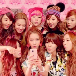 Eric Ingin Bikin Graffiti 9 Member SNSD di 9 Titik di Bandung