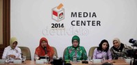 Para narasumber dari partai politik memaparkan lika-liku mencari calon anggota legislatif perempuan untuk Pemilu 2014.