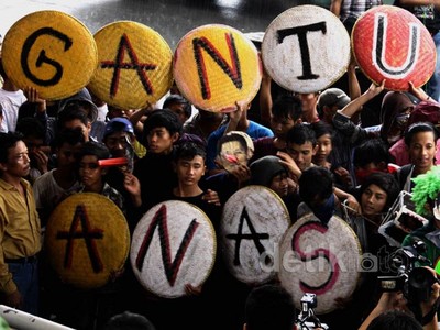 Aksi Menuntut Anas Digantung