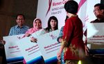 Perawat Terima Penghargaan di Hari Perempuan Sedunia