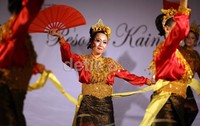 Tarian tradisional tersebut berhasil memukau pengunjung yang menghadiri pembukaan 'Pesona Kain Nusantara'.