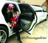 Thank u for the flower KOREA..., tulis Syahrini di akun pribadi Instagramnya. (dok. Instagram)