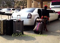 Kira-kira berapa koper ya yang dibawa oleh Syahrini? (dok. Instagram)