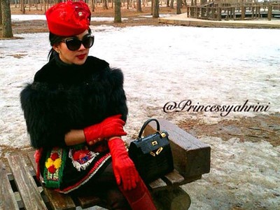 Asyiknya Syahrini Jalan-jalan ke Korea
