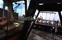 Pengiriman bahan besi spons ini mengurangi ketergantungan Krakatau Steel terhadap bahan baku baja impor.                 