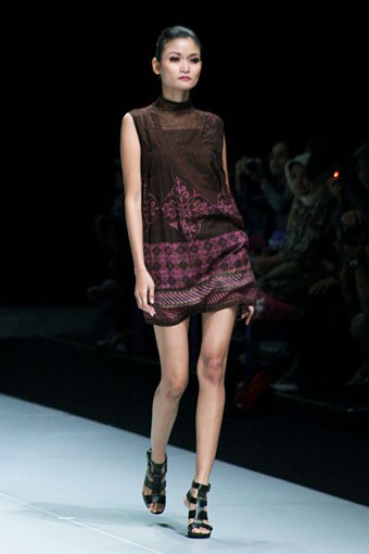 Jakarta, Indonesia - 16 Februari. Rosso Frendly Nature. Indonesia Fashion Week 2013 at Jakarta Convention Center. 16 Februari 2013. Senayan. Jakarta. [Foto: Mohammad Abduh/Wolipop]